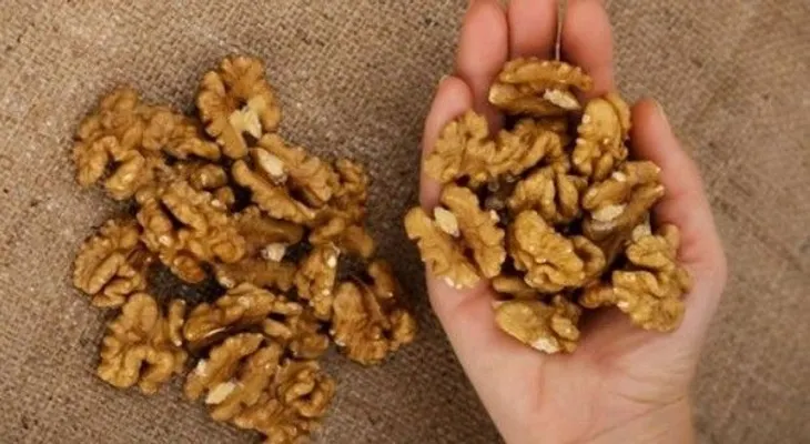 8 cosas buenas que le suceden a tu cuerpo comiendo 3 nueces al día, solo 3 horas después
