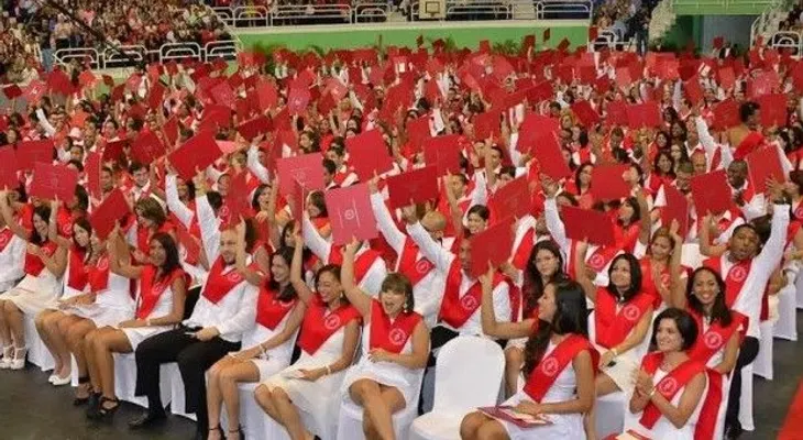 Intec gradúa 663 nuevos profesionales
