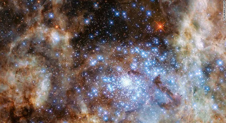El telescopio espacial Hubble encuentra 'estrellas monstruo'