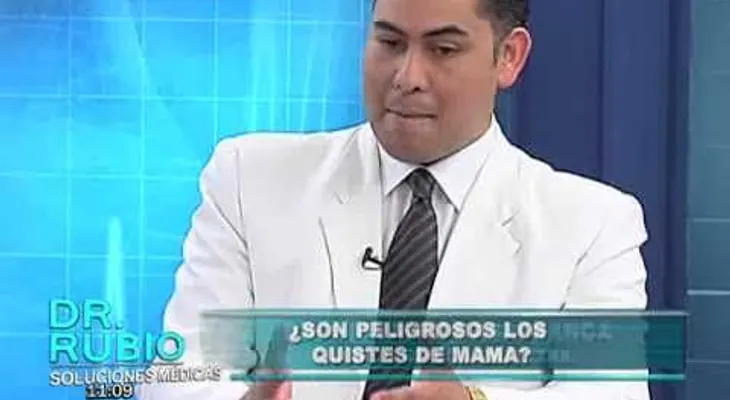 Soluciones Médicas: ¿Los quistes en los senos son peligrosos?
