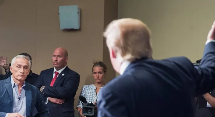 Nace campaña contra Jorge Ramos por imparcialidad con Trump