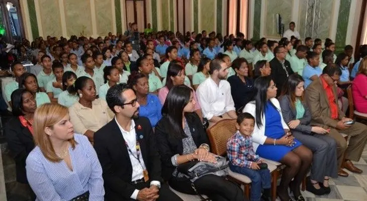Vicepresidencia ofrece 450 becas para estudios tecnológicos
