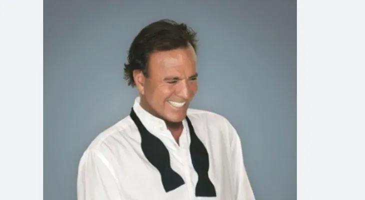 Julio Iglesias en el ojo del huracán