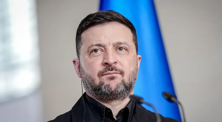 Zelensky denuncia que drones rusos amenazaron su avión presidencial en dos ocasiones sobre Moldavia
