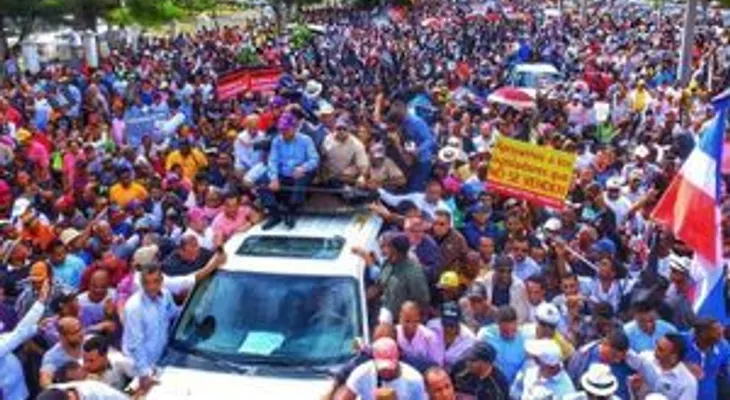 Peralta: En actividad de LF solo habían 3 ó 4 mil personas; hay tiempo para la reforma