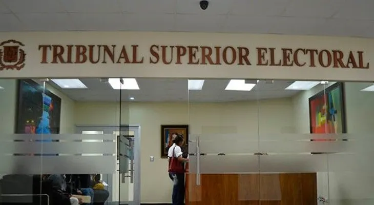 El TSE conocerá hoy 29 casos del proceso electoral