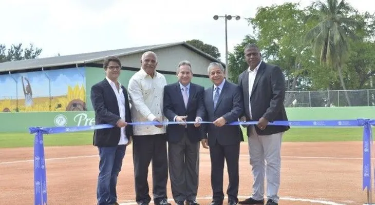 CND entrega primeros 32 estadios remodelados