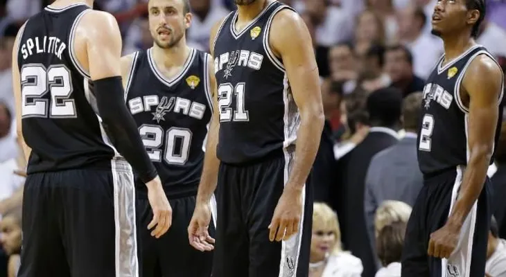 Spurs remontan y se imponen en Miami