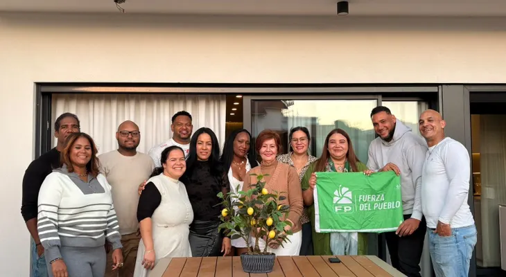 Josefina Pimentel sostiene encuentro con dirigentes de la Fuerza del Pueblo en Portugal