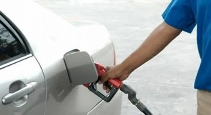 Congelan precios de los combustibles, menos el GLP que aumentó RD$1.40