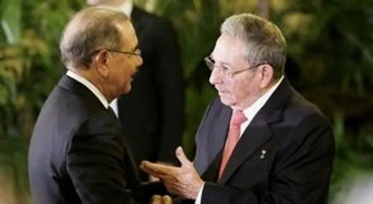 Presidente Danilo Medina lamenta fallecimiento de Fidel y envía condolencias a familiares