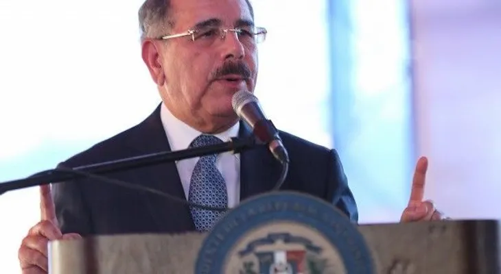 Danilo: ¡Aquí las tienen! ¡Las 10 mil aulas ya son una realidad!