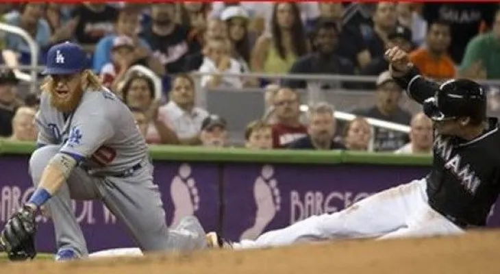 Yelich pega 4 hits en victoria de Marlins sobre Dodgers 