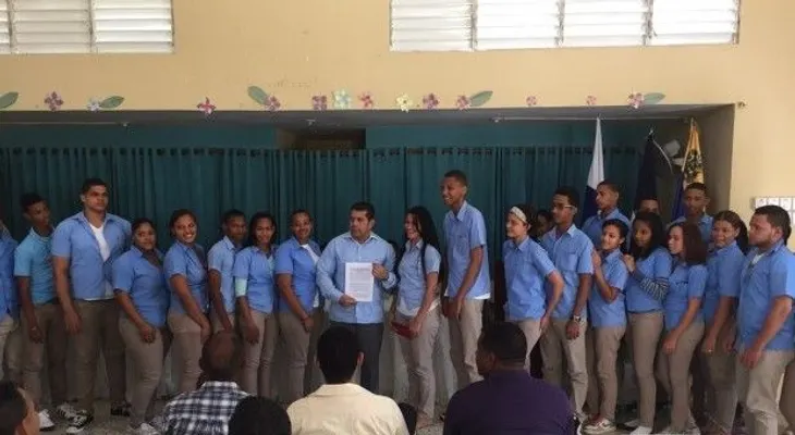 ADP y estudiantes rechazan intento de golpe en Venezuela