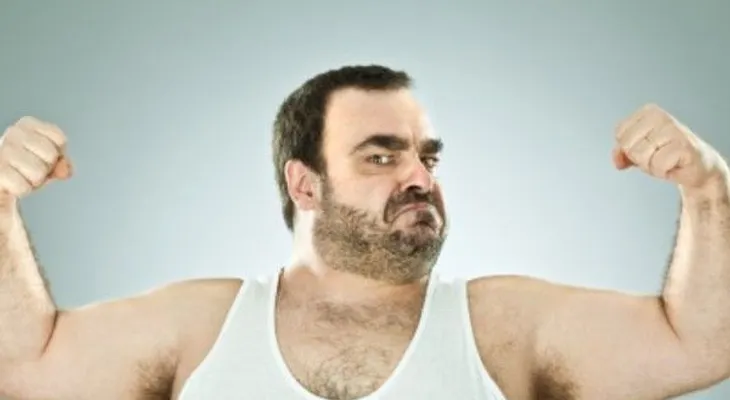 Hombres con barriga son mejores amantes