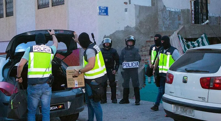 Tres presuntos yihadistas detenidos en dos operativos antiterroristas en España
