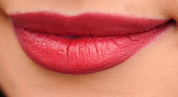 Exfoliante casero natural para los labios de tus sueños