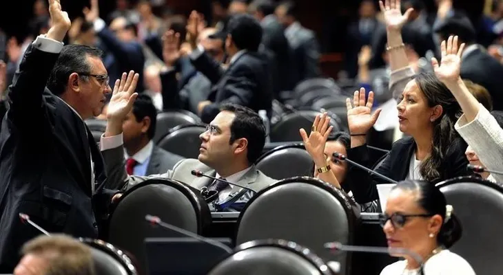 En medio de incidentes, CD aprueba Presupuesto 2018; PRM se retira y el PRSC no vota por la pieza