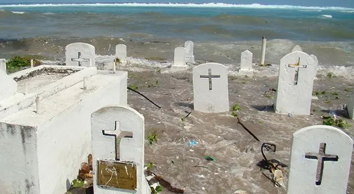 Soldados japoneses de la Segunda Guerra Mundial 'salen' de sus tumbas en el Pacífico  