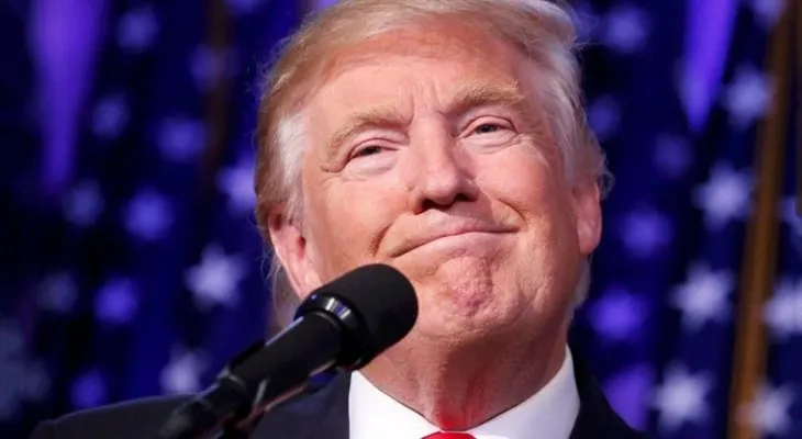 Donal Trump tilda de "vergonzosa" la decisión judicial contra su veto migratorio