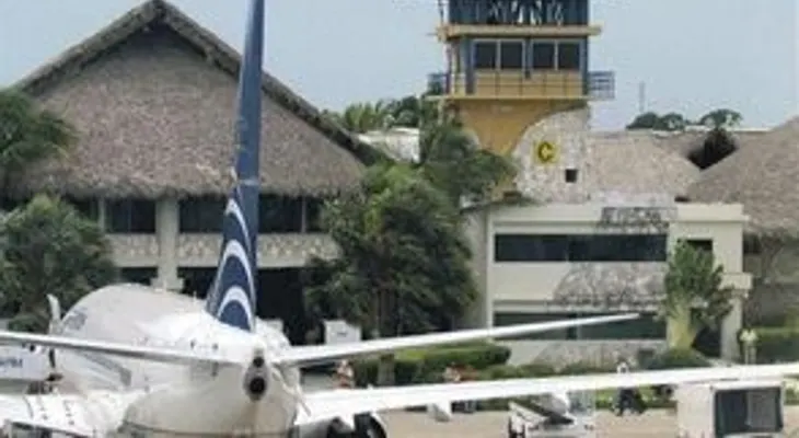 Migración repatrío cuatro mil 787 extranjeros en el mes de abril