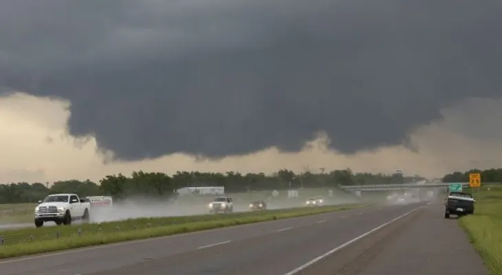 Tormentas, tornados y granizo se esperan en centro de EEUU