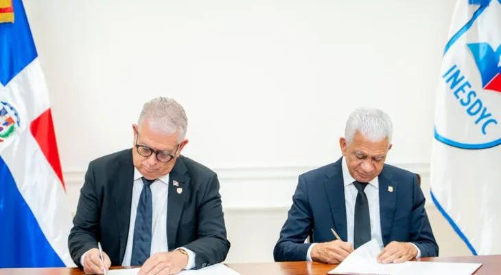Senado y el INESDYC firman convenio de colaboración