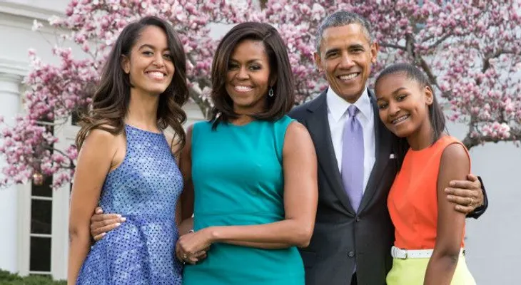 Los Obama recuerdan el valor de la acogida en su último mensaje de Navidad
