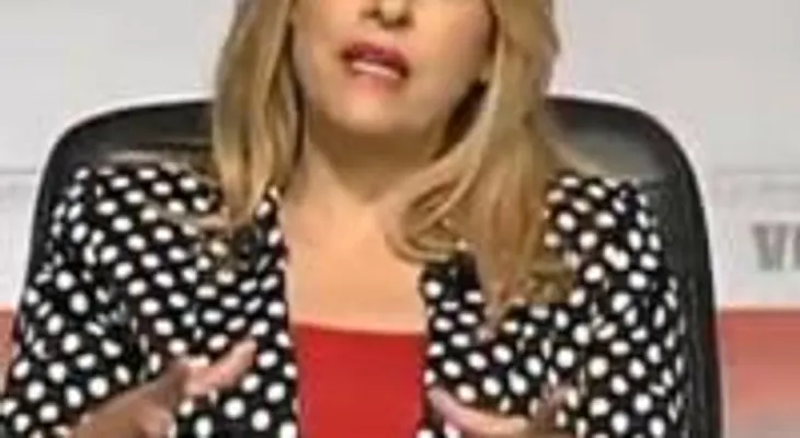 Soraya Aquino reta "de hombre a mujer" a Danilo Medina