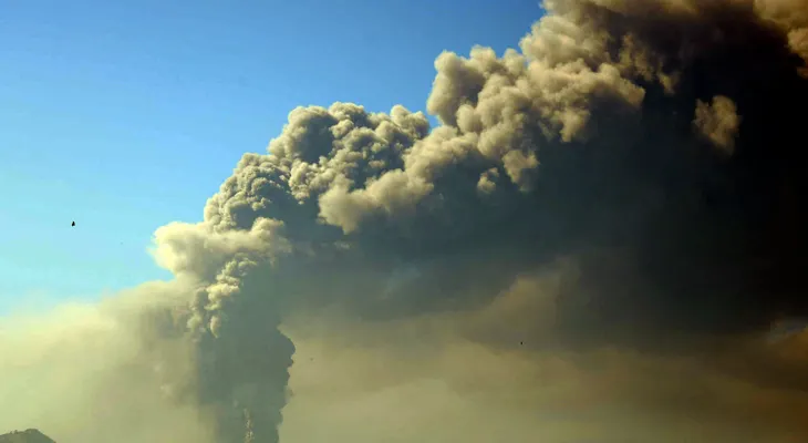 Alerta amarilla en Guatemala por volcán en nueva fase de erupción