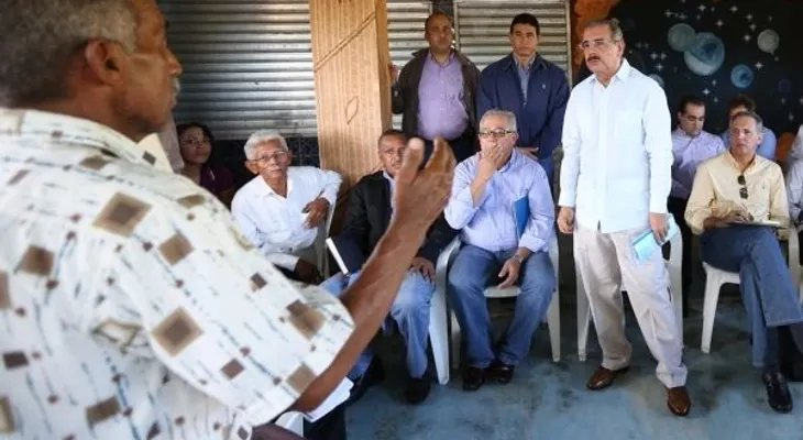 Presidente Medina se reúne con pescadores y arroceros de Sabana de la Mar