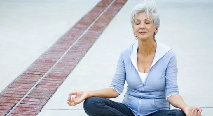 La meditación reduce actividad cerebral relacionada con el dolor