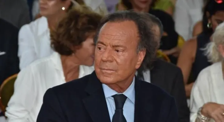 Julio Iglesias en problemas judiciales; Javier Sánchez Santos, presentará una demanda de paternidad