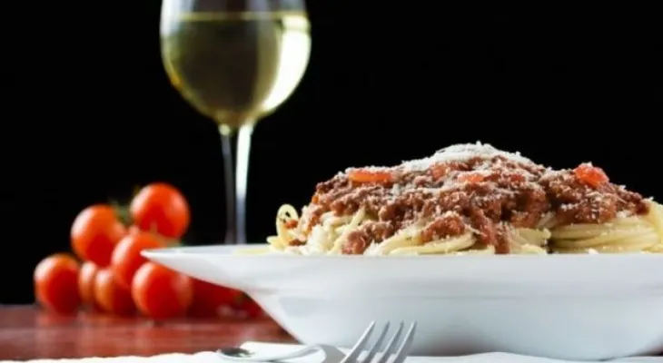Estos son los tipos de vinos que combinan mejor con la pasta