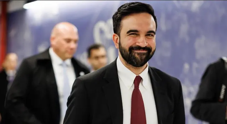 Alcalde de Nueva York destaca aportes dominicanos y saluda con "¿Qué lo que?"