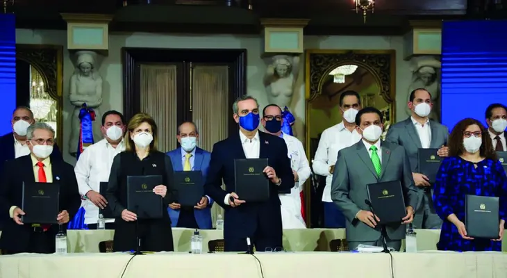 El CMD y las Sociedades Médicas Especializadas apoyan aplicación de una tercera dosis de refuerzo contra covid-19