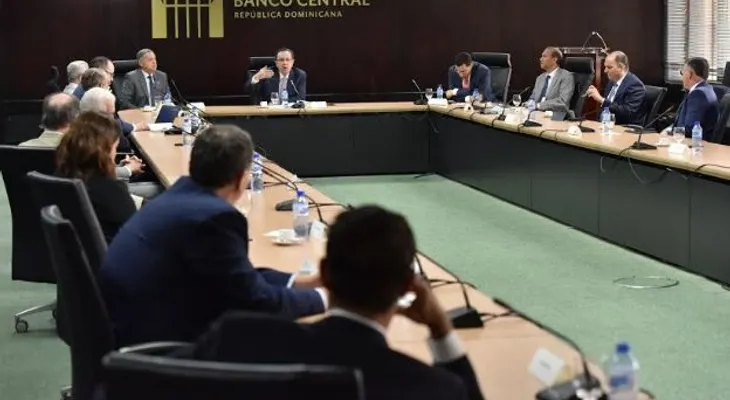 Comisiones evalúan medidas económicas tomadas para enfrentar el COVID-19
