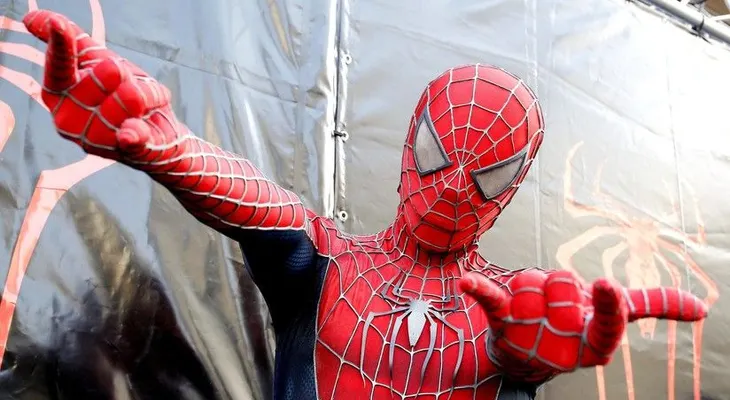 Películas de "Spider-Man" pueden ayudar a combatir fobia a las arañas, demuestran psicólogos 