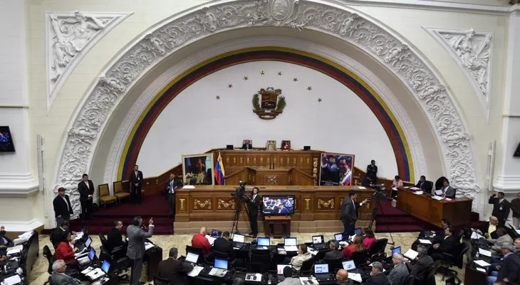 La Asamblea Nacional debatirá el decreto de emergencia económica en Venezuela