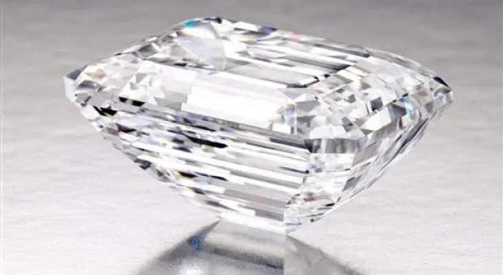 Subastarán diamante de 100 kilates