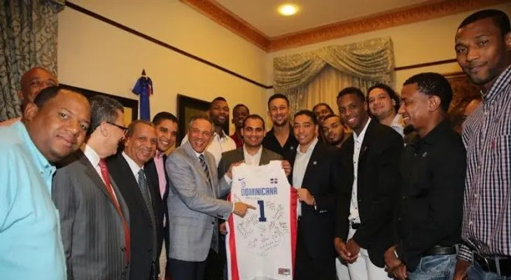 Presidente Medina continuará respaldando los deportes
