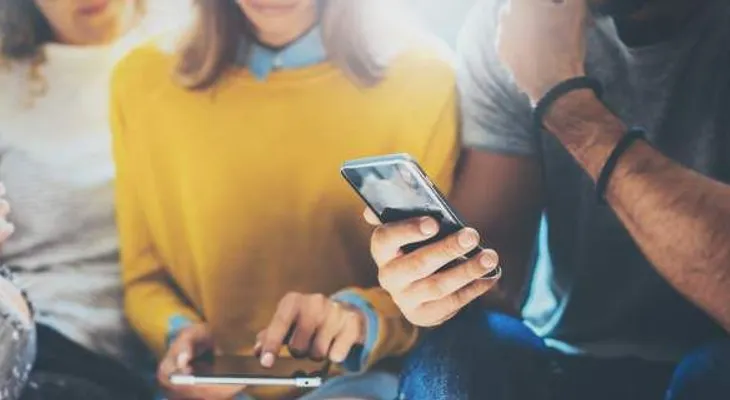 Por qué deberías hacerte una desintoxicación digital si quieres evitar padecimientos