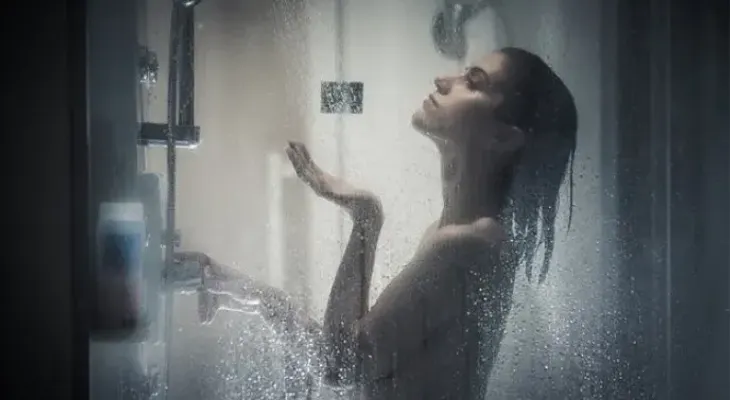 Hombres sufren por "olor" de sus parejas al no bañarse o cambiarse ropa interior
