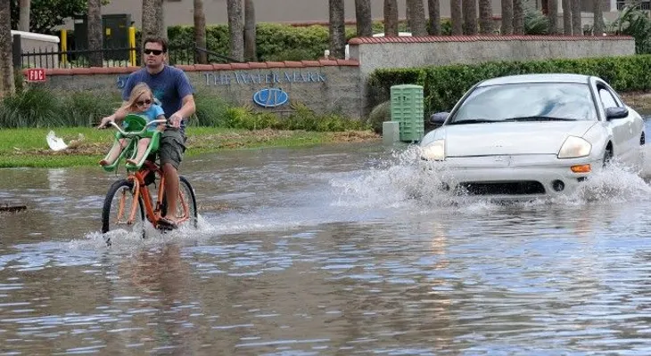 Asciende a 10 la cifra de muertos en EE.UU. por el paso del huracán Matthew 