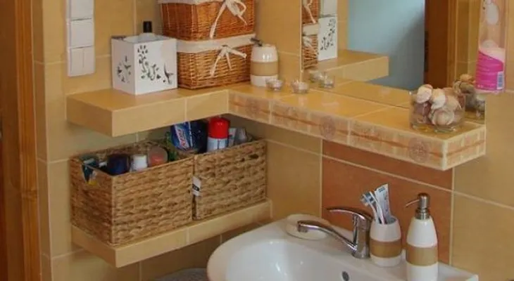 7 cosas que nunca deberías guardar en el baño