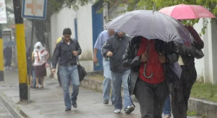 Lluvias continuarán este martes, según Onamet