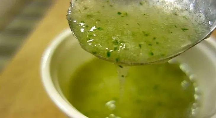 Este gel casero y fácil de preparar te harás rejuvenecer la piel de forma natural