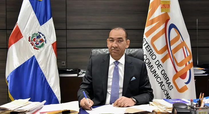 Ministro Deligne Ascención denuncia estafan en su nombre con cuenta de internet falsa