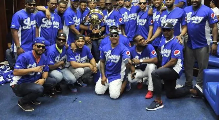 Licey presenta roster para Serie del Caribe en México
