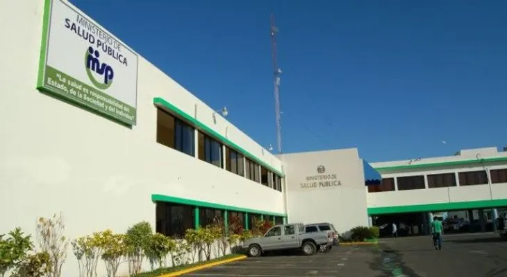 Ministerio de Salud decomisa medicinas en allanamientos a "boticas comunitarias" en Nagua